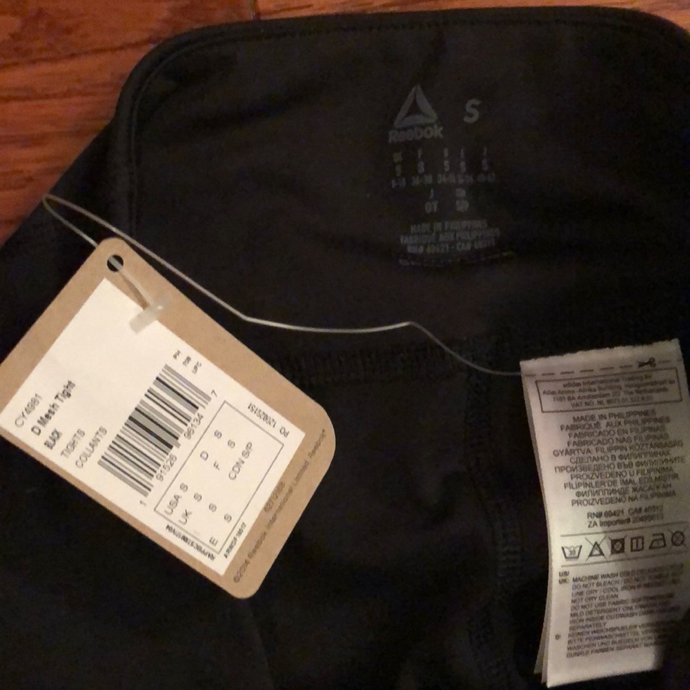 Black Reebok leggings - Picture 4 of 4
